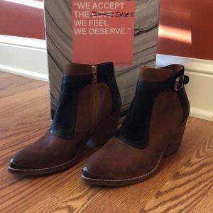 Jeffrey Campbell 7 Brown Black distressed boot